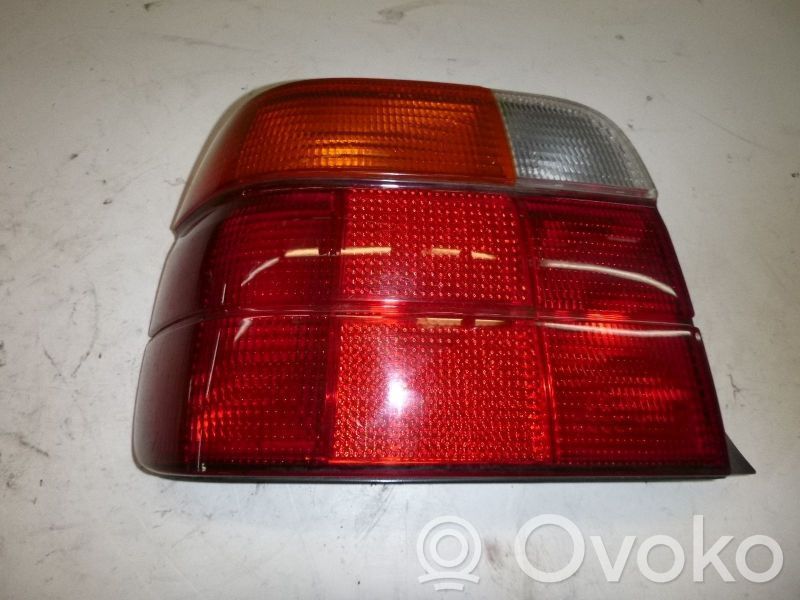 Rear/tail lights   8353805,8353805