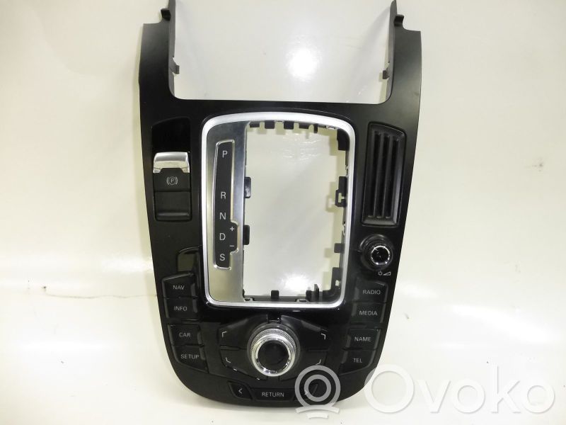 Audi A4 S4 B8 8K Panel / Radioodtwarzacz CD/DVD/GPS