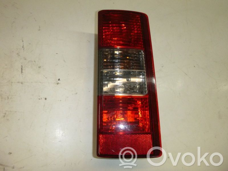 Opel Combo C Lampă spate în caroserie 