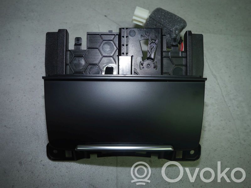 Audi A5 8T 8F Posacenere (anteriore)