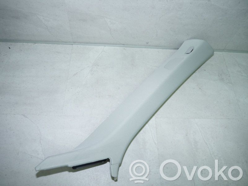 Audi e-tron Rivestimento montante (A) 