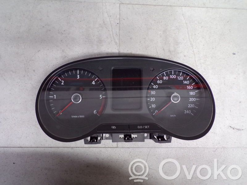 Volkswagen Polo V 6R Tachimetro (quadro strumenti)