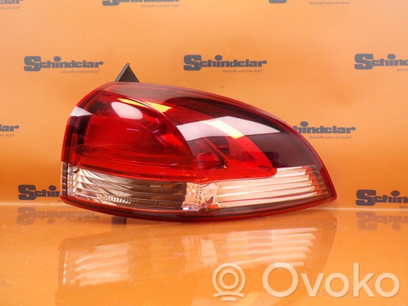 Rear/tail lights   265507408R,265507408R