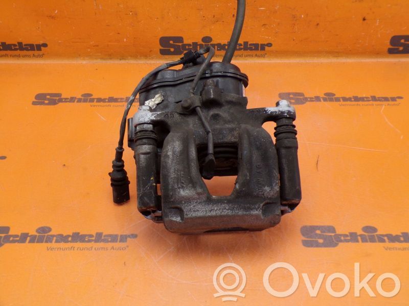 Galinis suportas   4M0406CQ,4M0406CQ