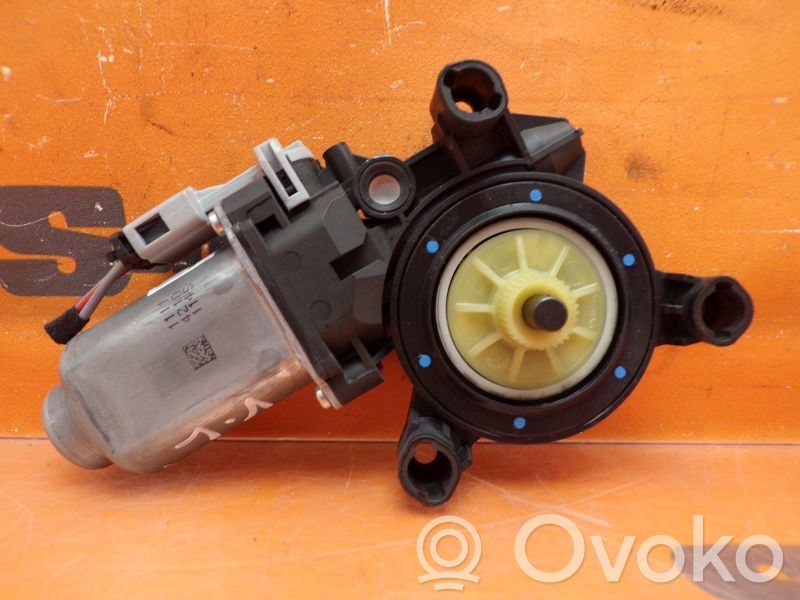 Motor del regulador de la ventanilla de la puerta delantera   6RU959802,6RU959802