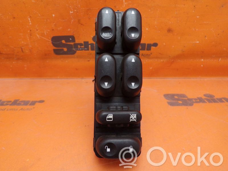Elektrisko logu slēdzis   4L8T14540AAW,4L8T14540AAW
