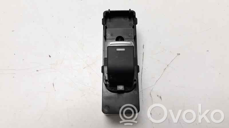 Mazda 6 Electric window control switch 