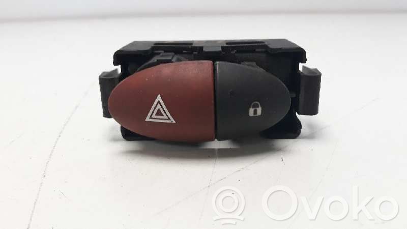 Hazard light switch   8200214896A