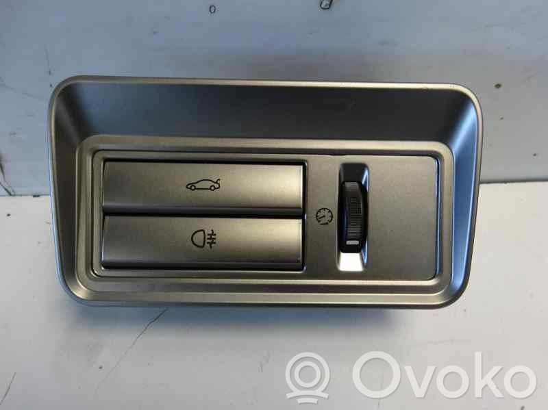 Comutator/buton multifuncțional   8X2311654AB,8X2311654AB