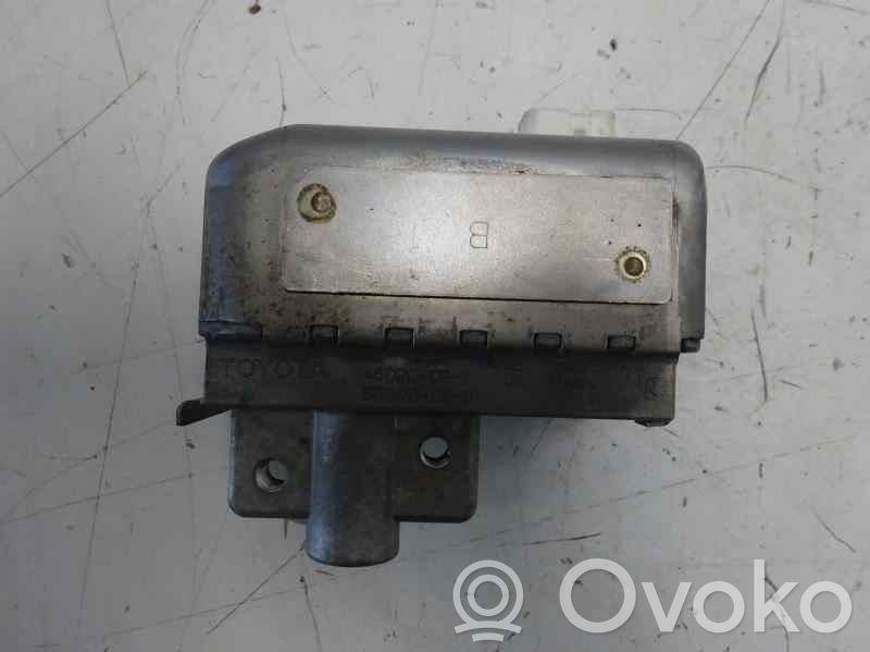 Toyota Corolla Verso E121 Virtalukko 