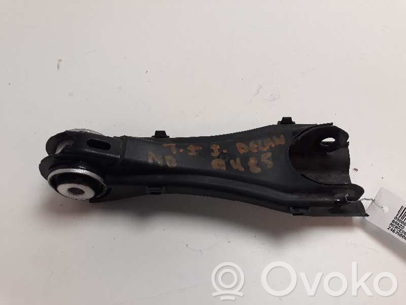 Mercedes-Benz CLA C117 X117 W117 Braccio di controllo sospensione anteriore