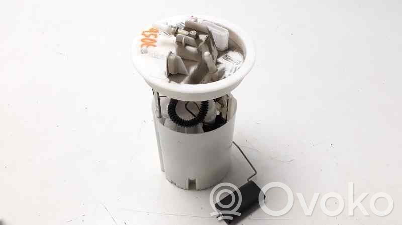 Mazda 3 II Bomba interna de combustible 
