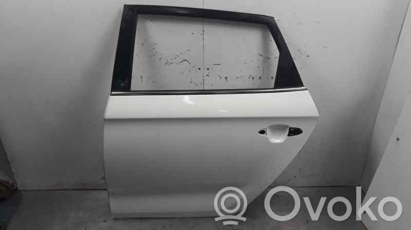 Puerta trasera   77003A4000