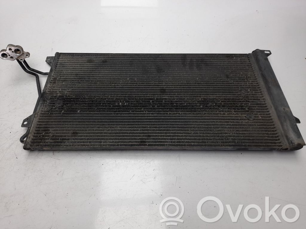 Audi Q7 4L Skraplacz / Chłodnica klimatyzacji 