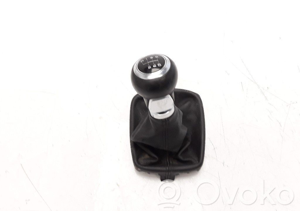 Audi Q3 8U Contour de levier de vitesses 