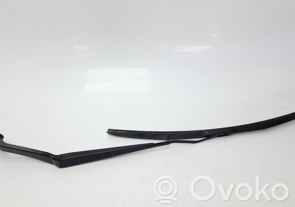 Subaru Outback (BT) Wischerarm vorne