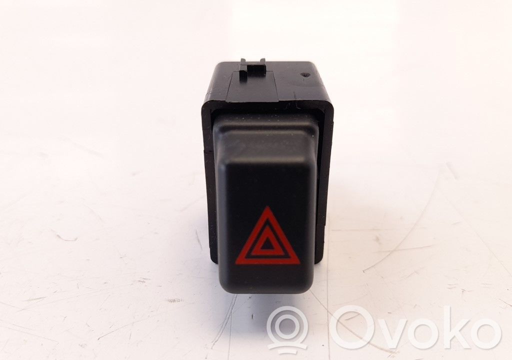 Botón interruptor de luz de peligro   25749091