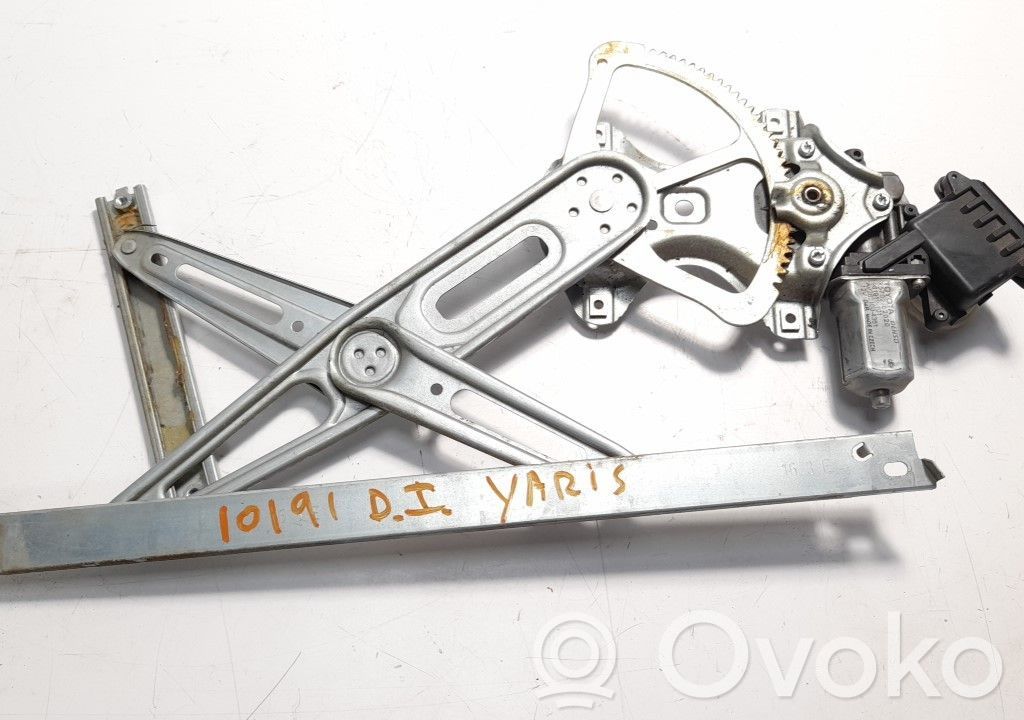 Toyota Yaris Macara geam spate fără motor 