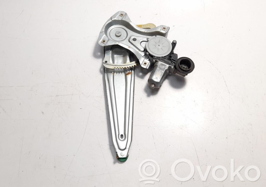 Toyota Yaris Macara geam spate fără motor 