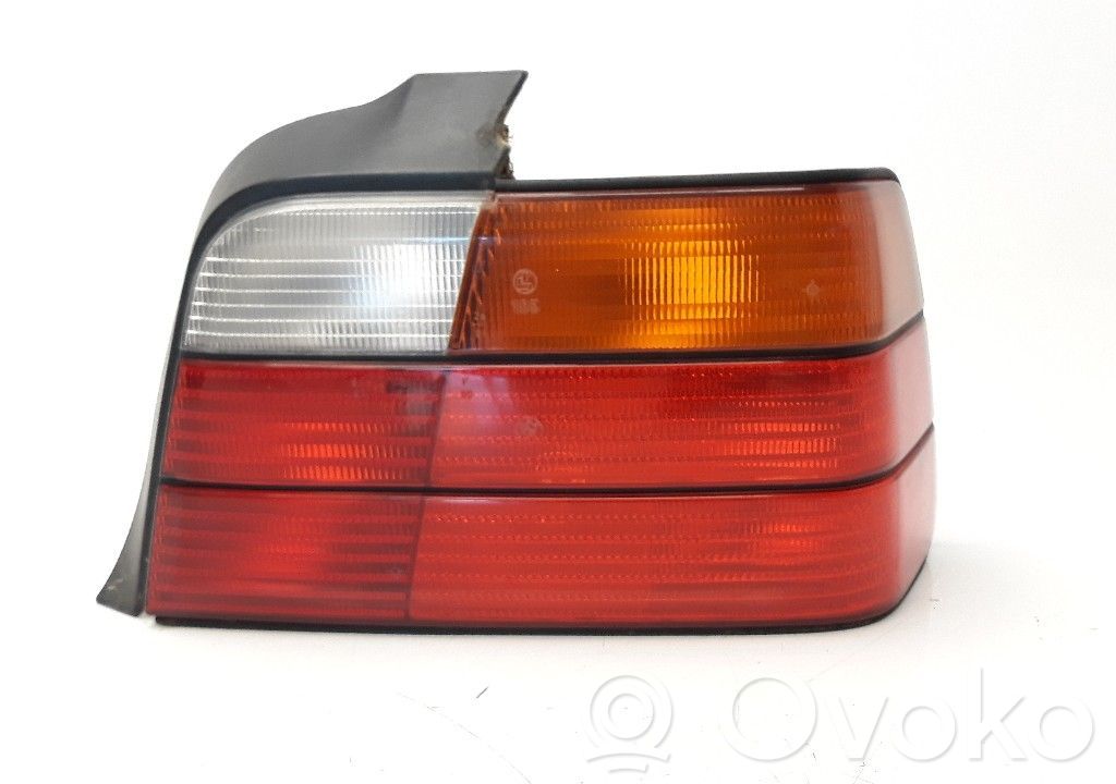BMW 3 E36 Lampă spate în caroserie 