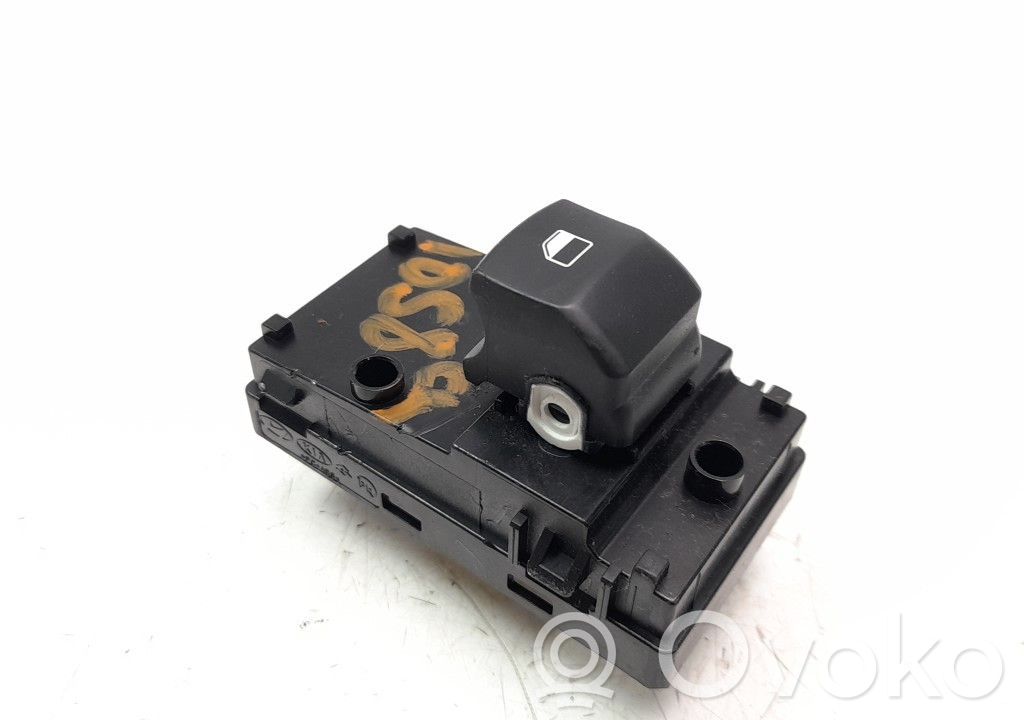 Electric window control switch   40B5221500
