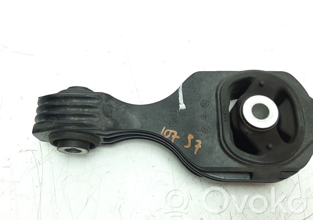 Honda HR-V Engine mount bracket 