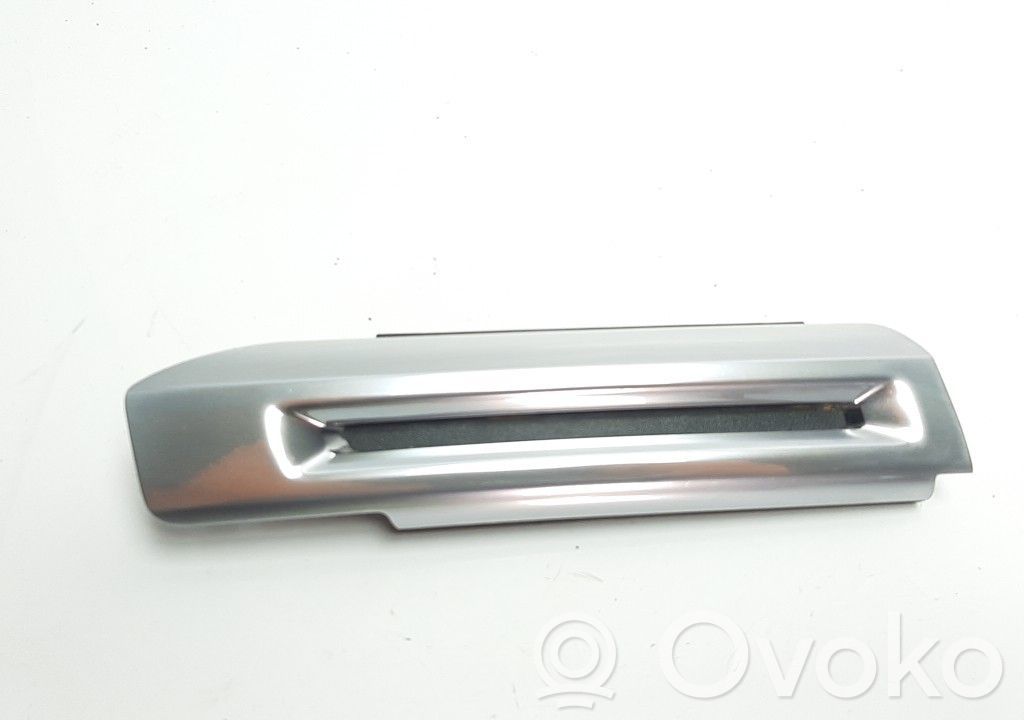 Capac inferior   FR3B6322896A,FR3B6322896A