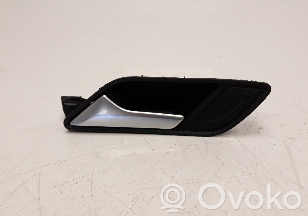 Audi A3 S3 8V Manecilla interna puerta trasera 