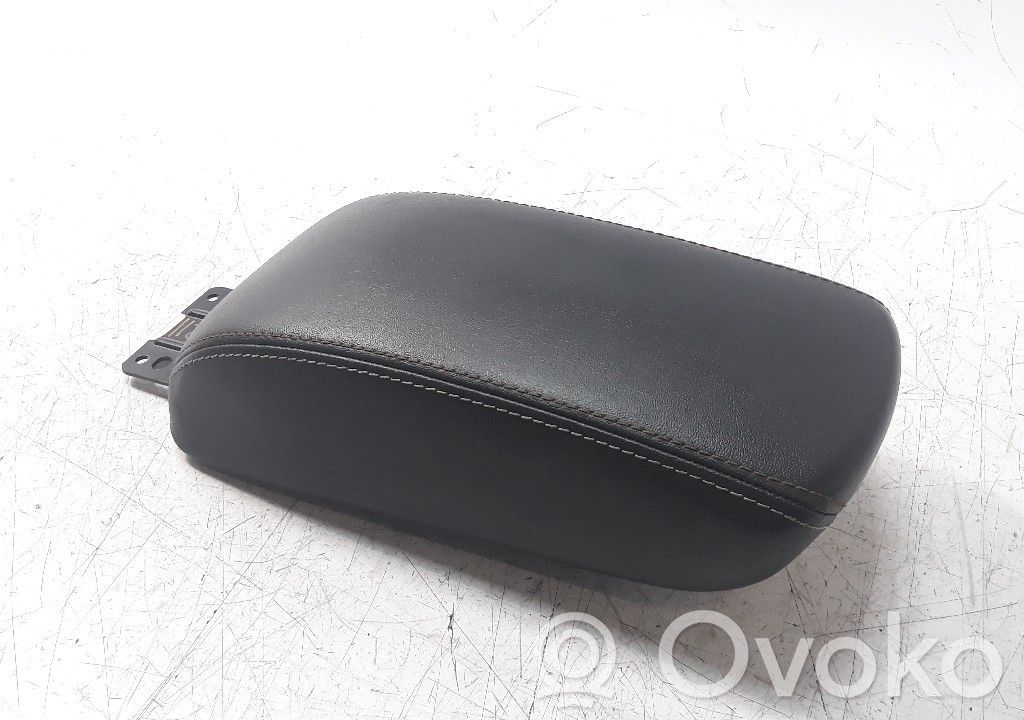 Armrest   2031563XW1