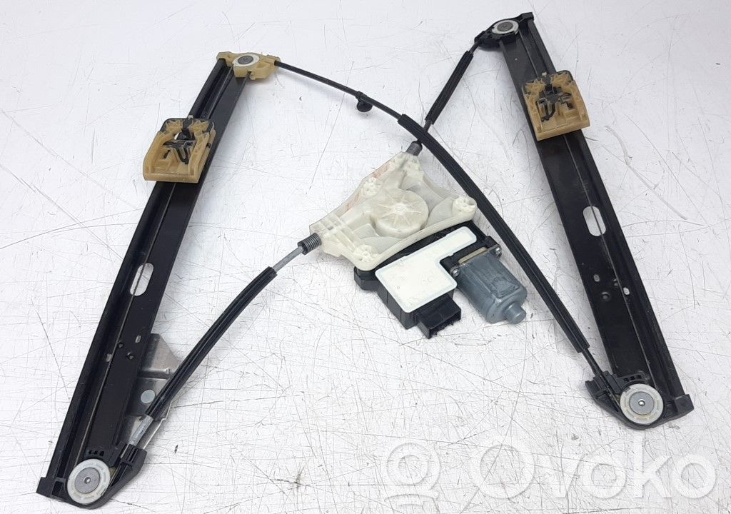 Seat Arona Manualny podnośnik szyby drzwi przednich 