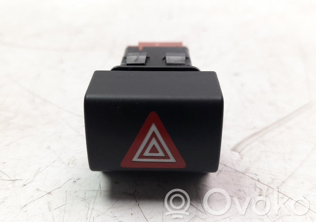 Botón interruptor de luz de peligro   96781018ZD,96781018ZD