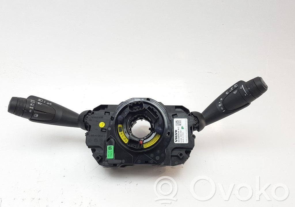 Volvo XC90 Boutons / interrupteurs volant 