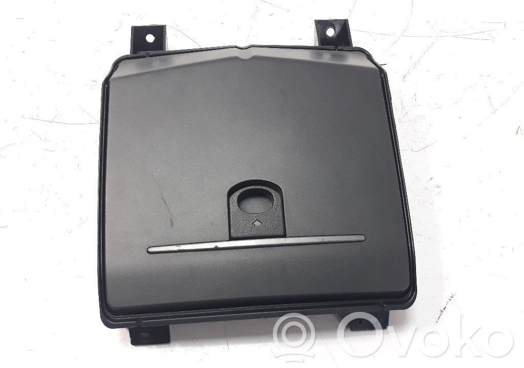Cenicero (delantero)   7798408B00