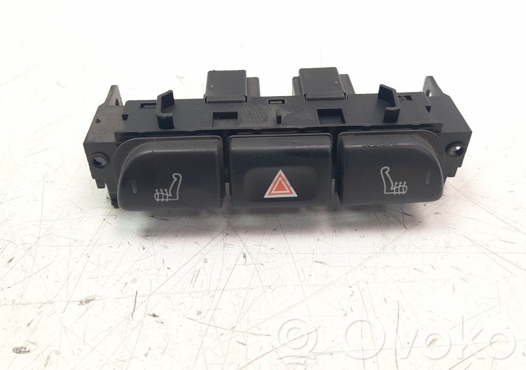 Jaguar X-Type Hazard light switch 