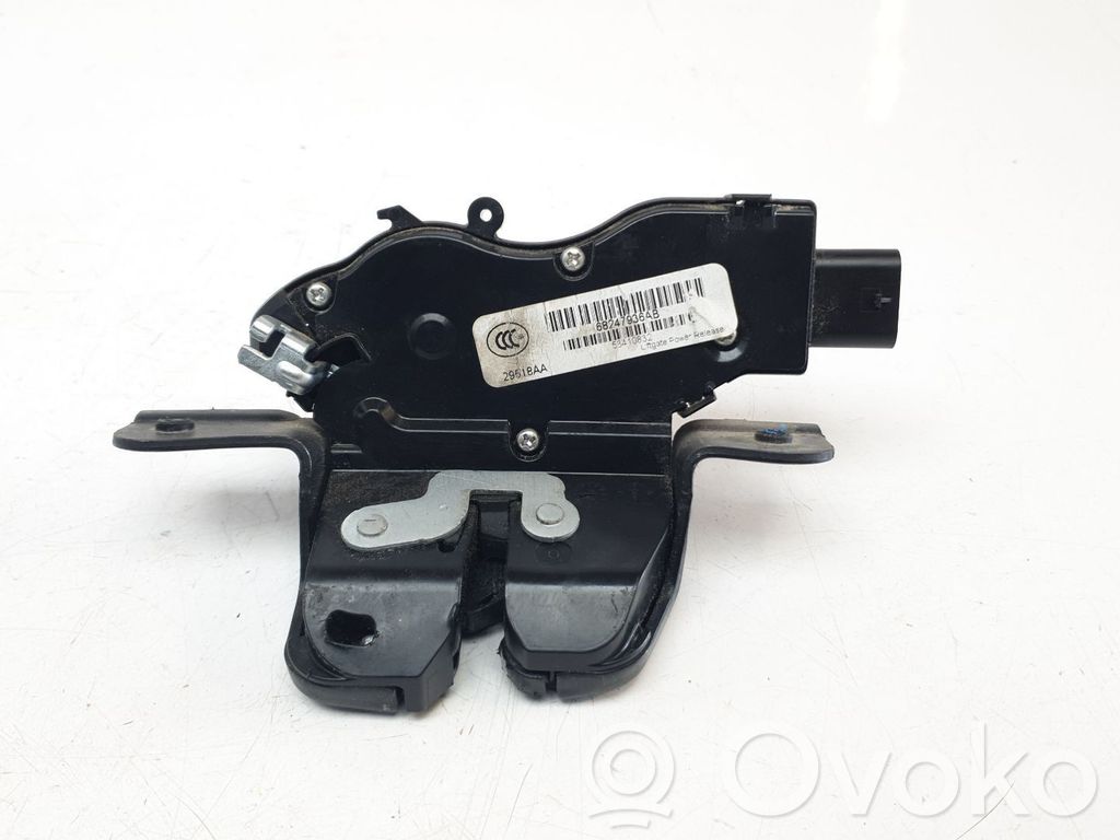 Tailgate lock latch   68247936AB
