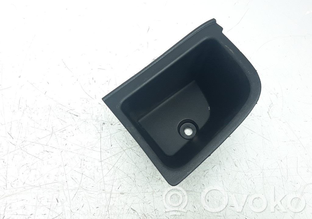 Iveco Daily 6th gen Verkleidung Heckklappe 