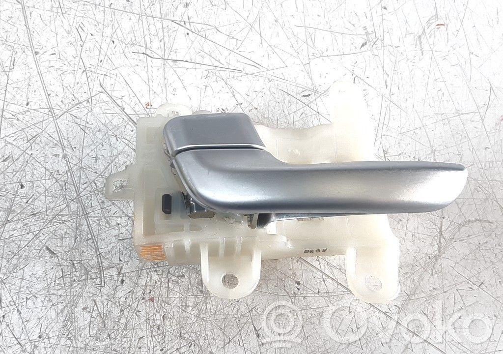 Manecilla interna puerta trasera   82613G5000
