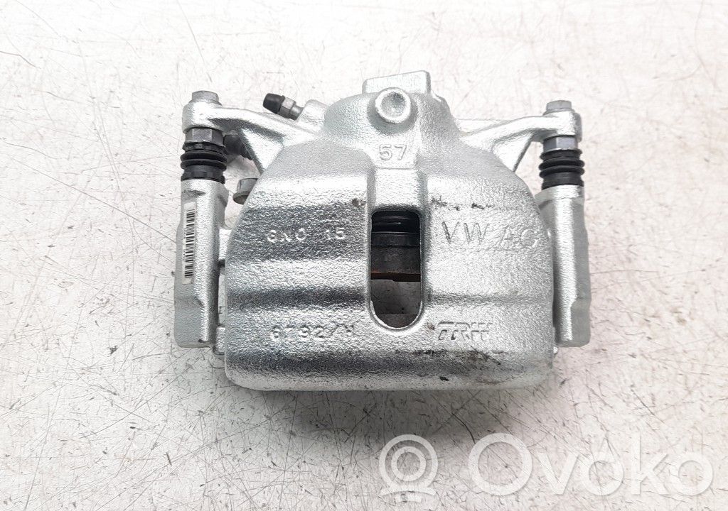 Etujarrusatula   5Q0106JB