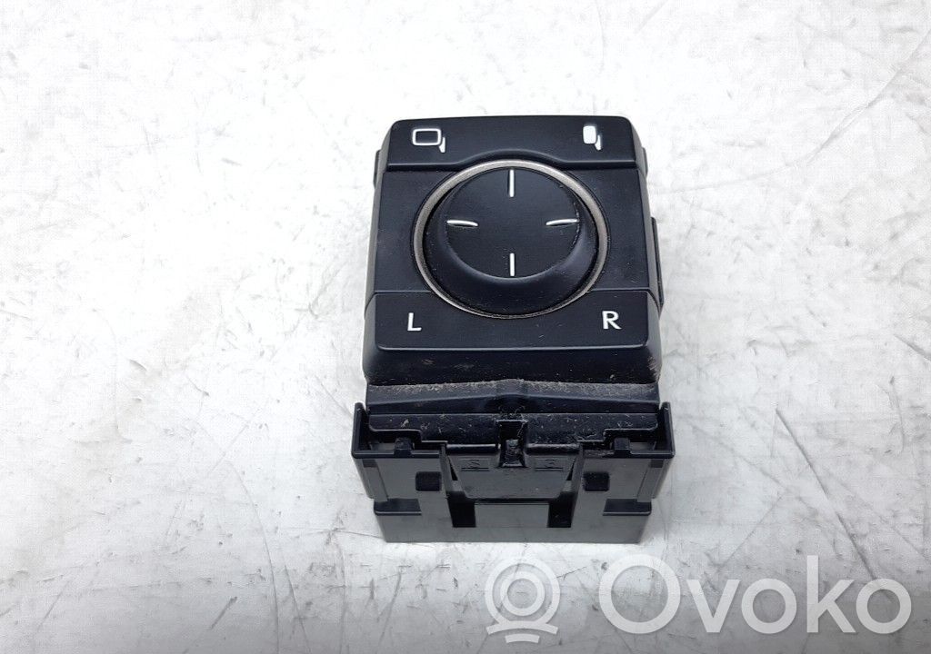 Lexus UX Interruptor del espejo lateral 