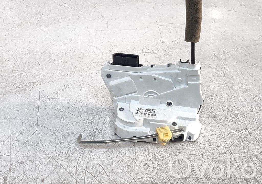 Takaoven lukko   10640637