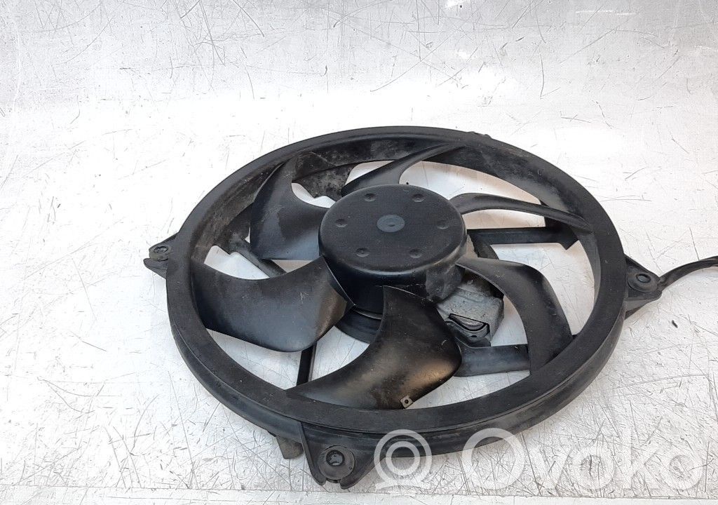 Peugeot 407 Elektryczny wentylator chłodnicy 