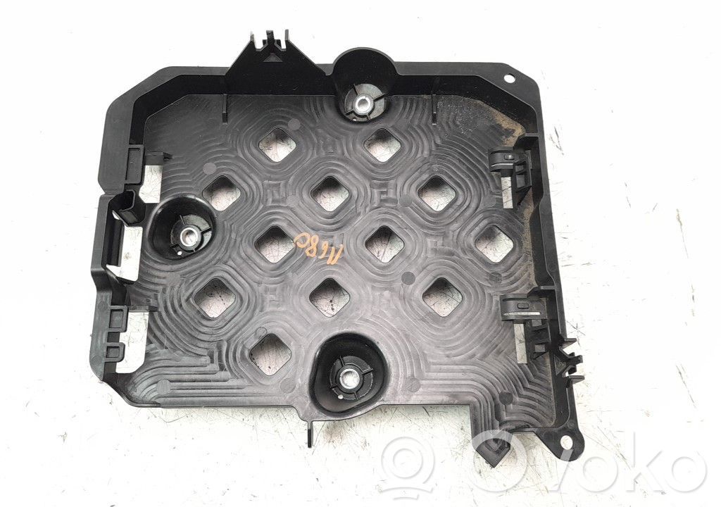 Alaverhoilu   4M0907650C