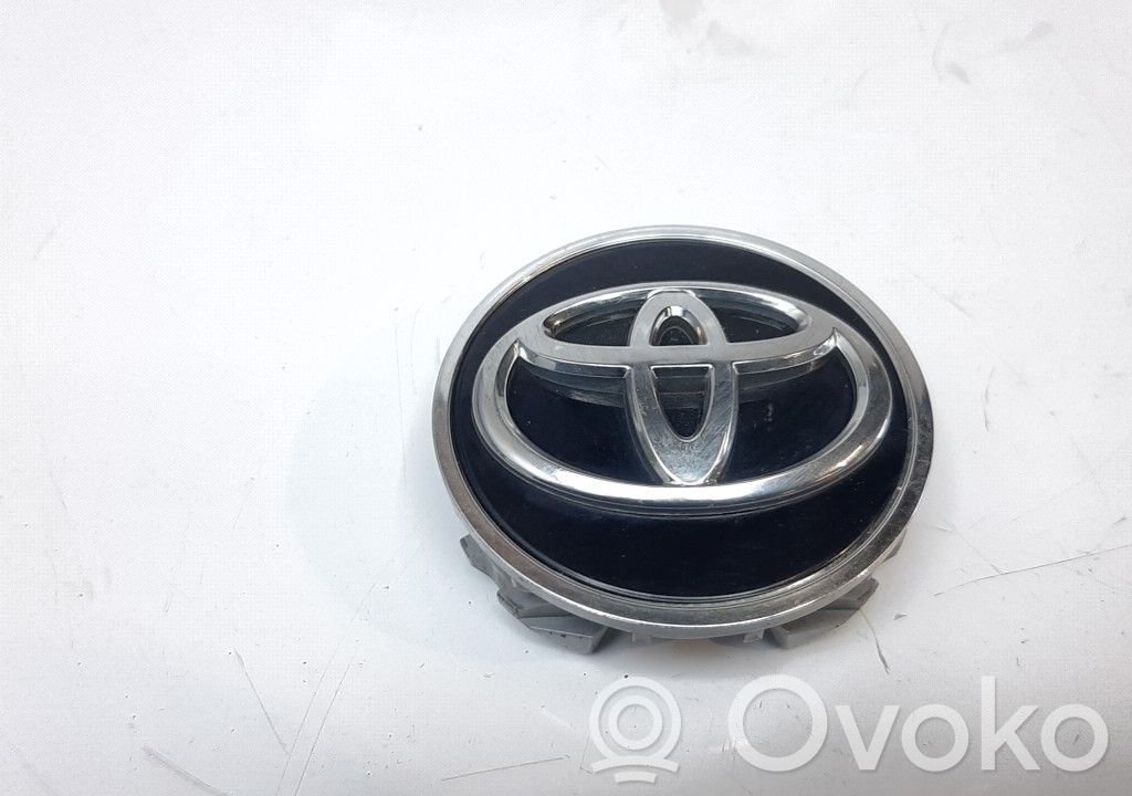 Toyota Yaris R16-pölykapseli 