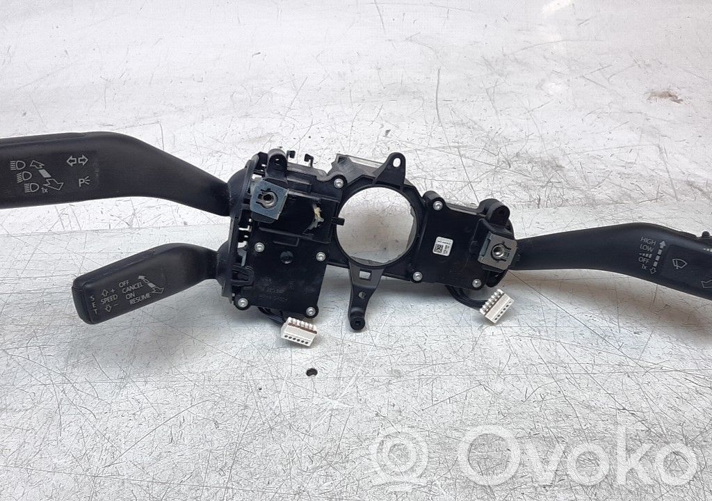 Boutons / interrupteurs volant   5K0953502R