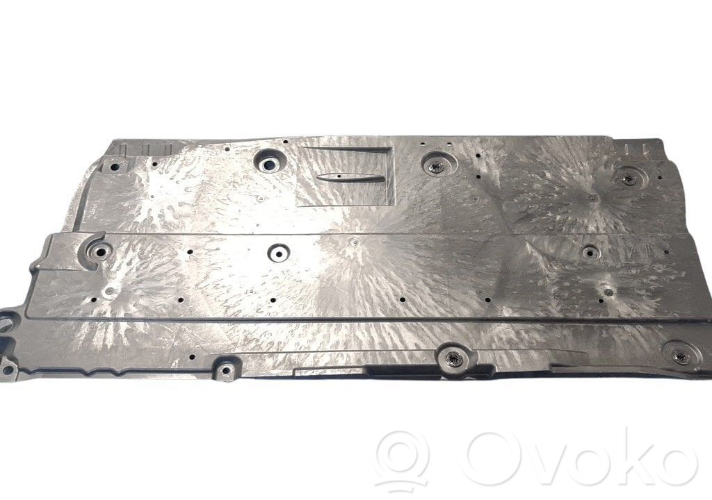 Engine splash shield/under tray   5816602150