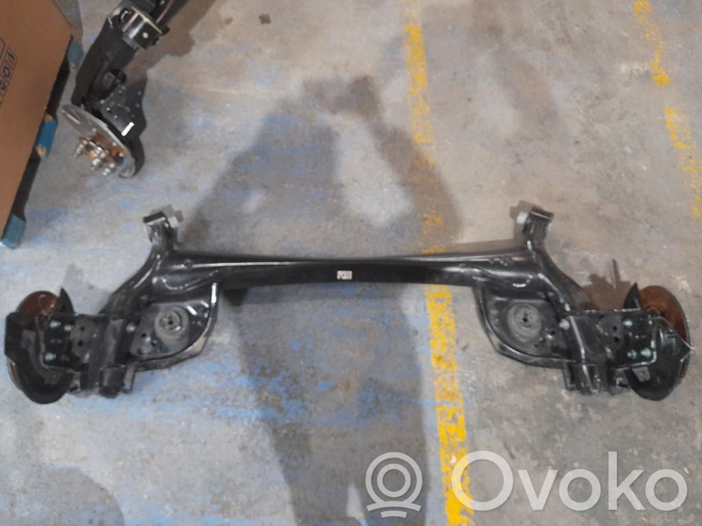 Mazda 3 Aizmugurējā tilta sija ar reduktoru 