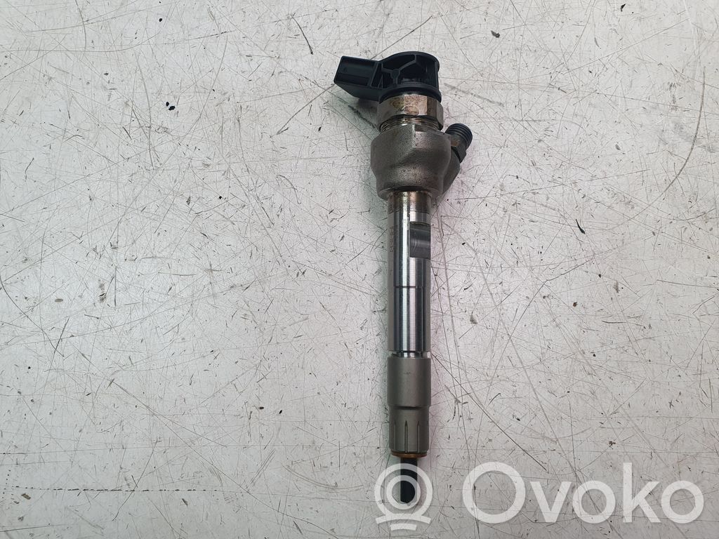 Injector combustibil   8579236,0445111009