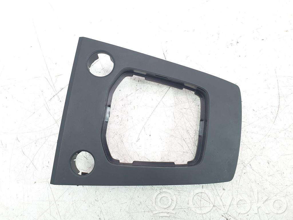 Audi A3 8Y Garniture inférieure 