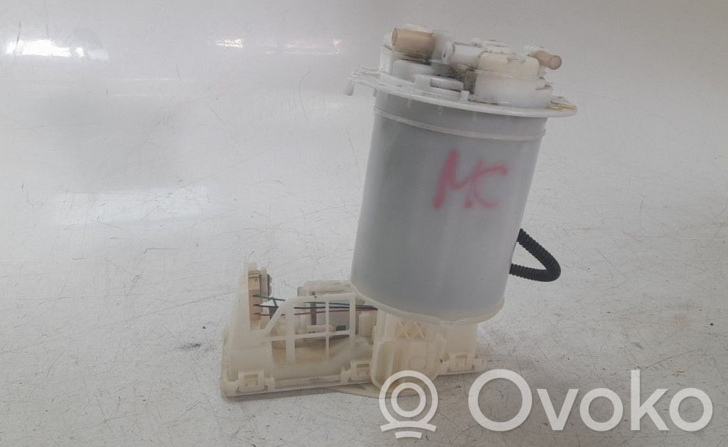 Bomba interna de combustible   7702002C50