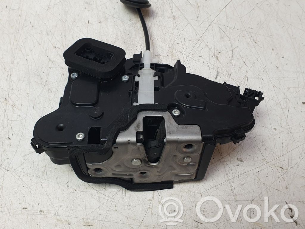 Volkswagen Polo VI Serratura portiera anteriore